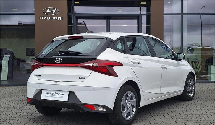 Hyundai i20 cena 64700 przebieg: 21638, rok produkcji 2022 z Pieniężno małe 137